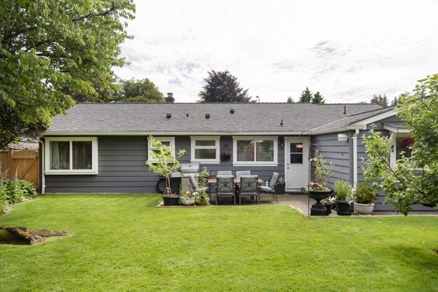 1240 Pinewood Crescent - Photo 14