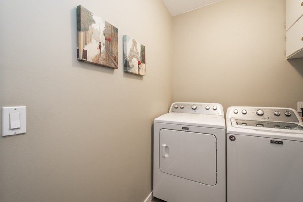 1240 Pinewood Crescent - Photo 24