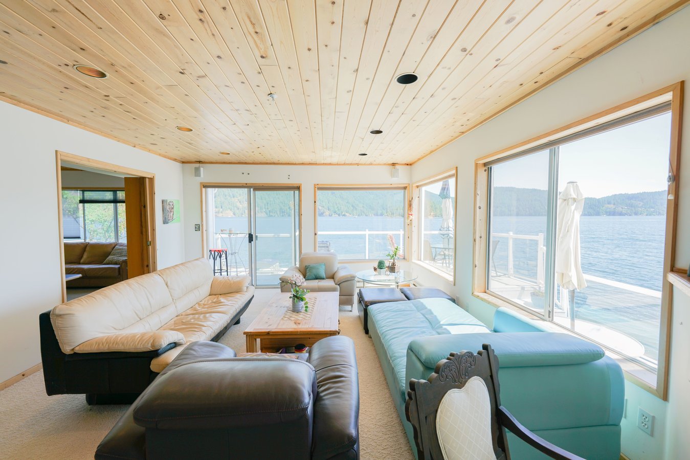 North Vancouver 3 Bedroom Apartments Condos and Houses for Rent