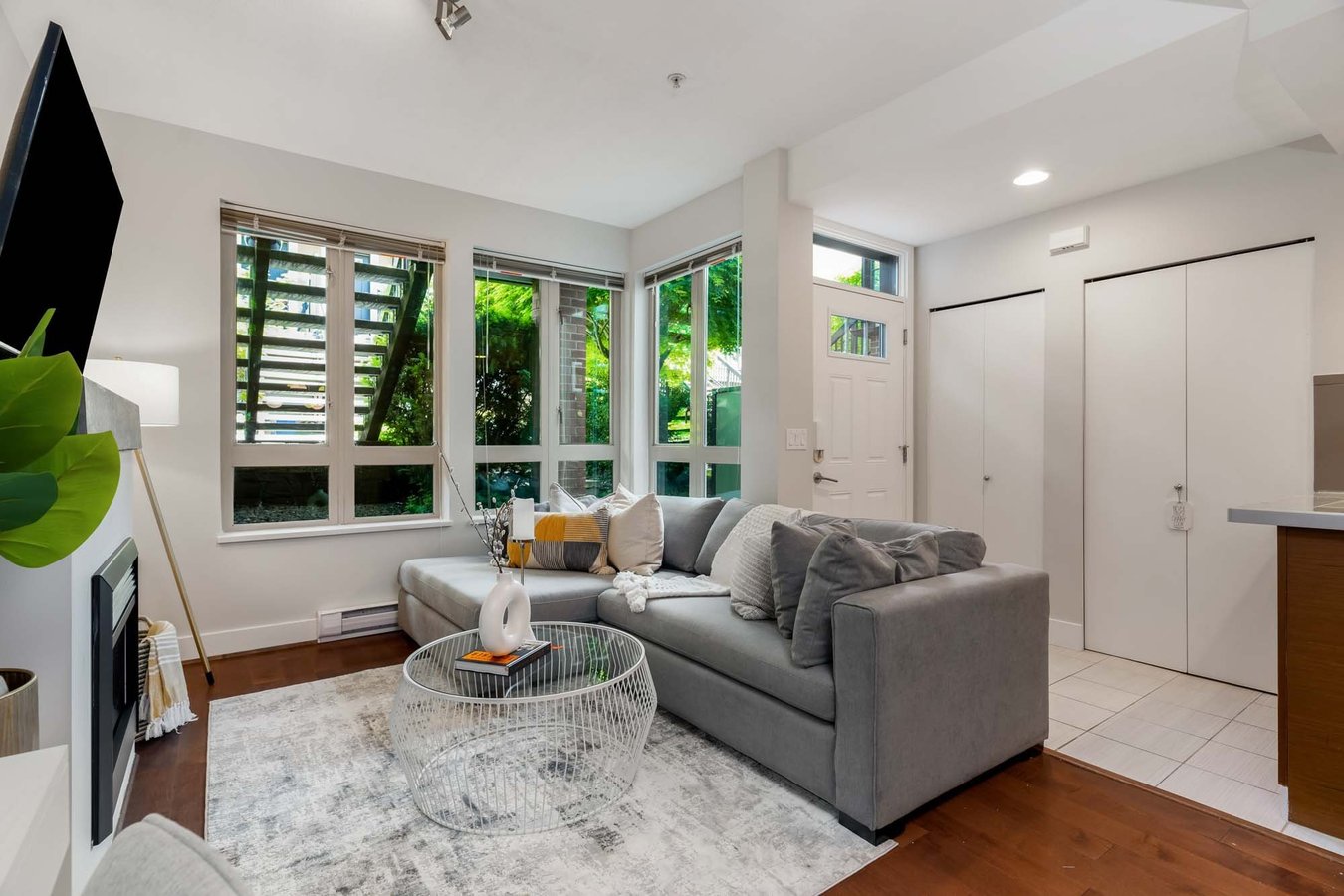 78 14th Street West - Photo 44