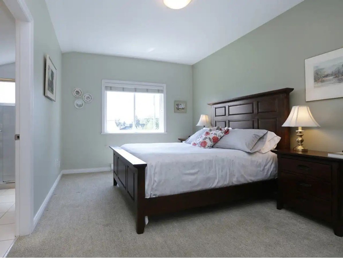 247 19th Street East - Photo 11