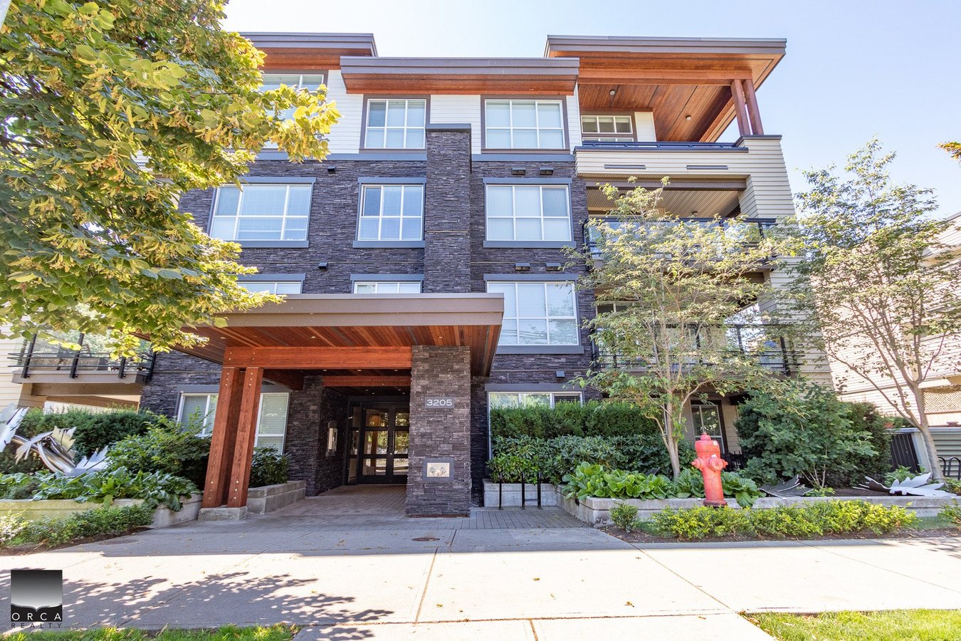 North Vancouver 2 Bedroom Apartments Condos and Houses for Rent