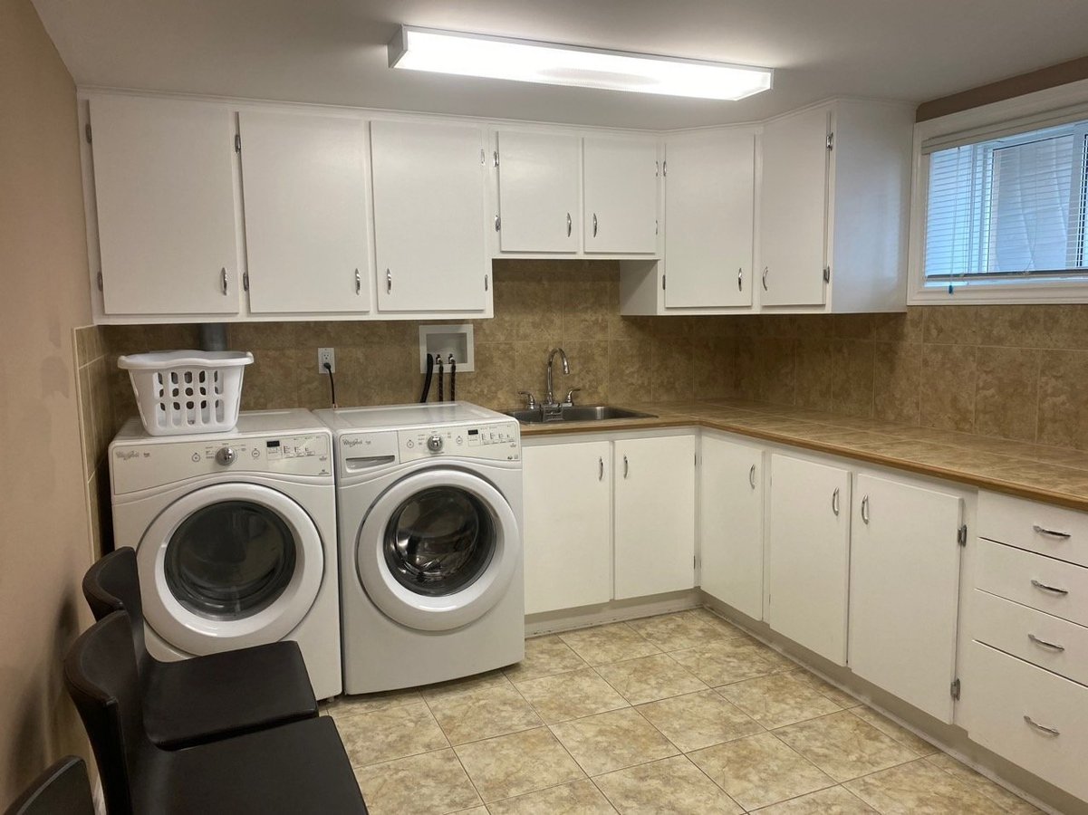 16 Adele Avenue - Photo 14