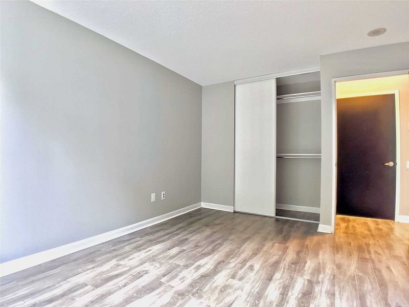 23 Sheppard Avenue East - Photo 18