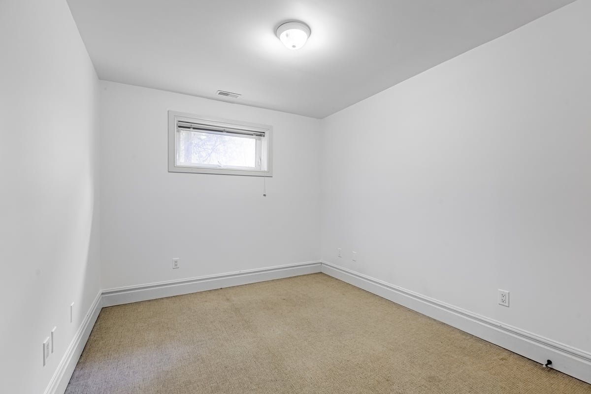 22 Roberta Drive - Photo 4
