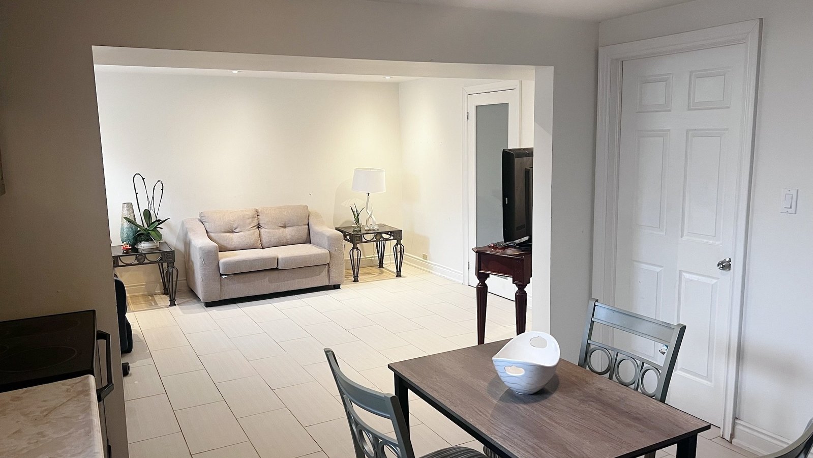 23 Monclova Road - Photo 9
