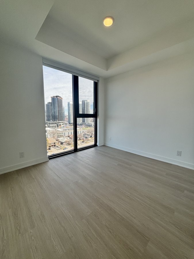 699 Sheppard Avenue East - Photo 10