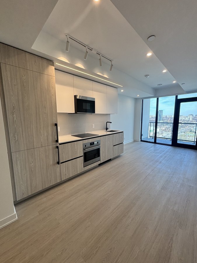 699 Sheppard Avenue East - Photo 12