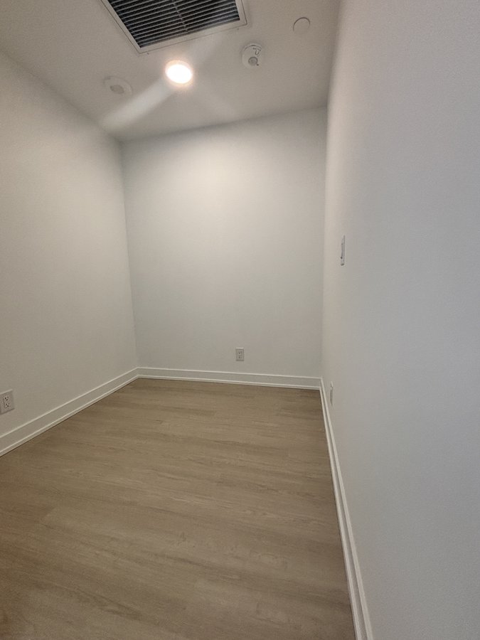 699 Sheppard Avenue East - Photo 13
