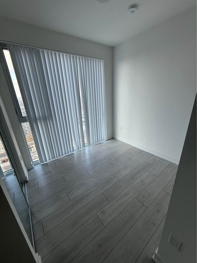 955 Bay Street - Photo 6