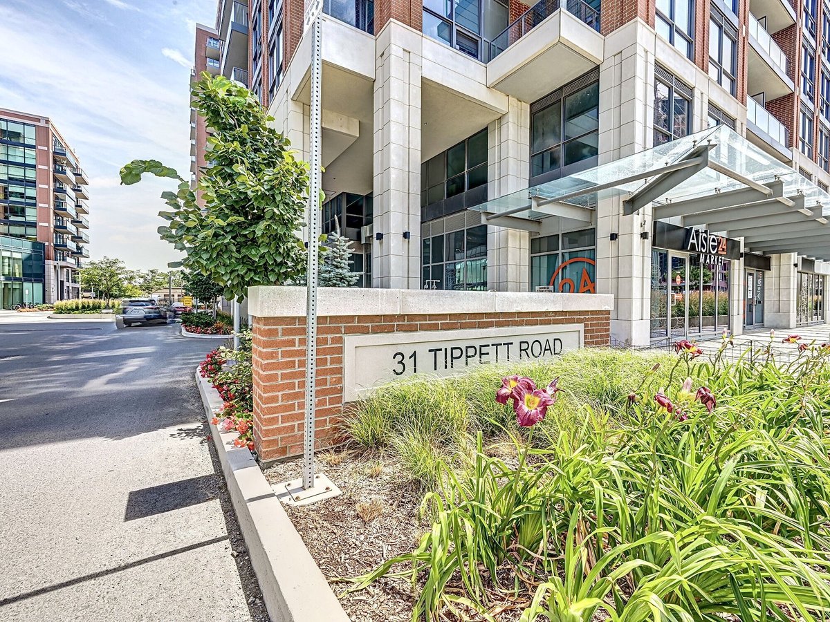 31 Tippett Road - Photo 14