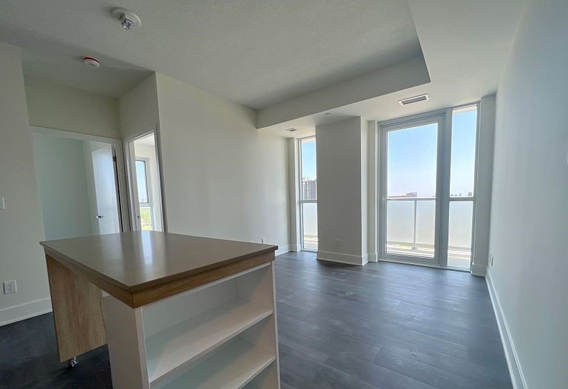 180 Fairview Mall Drive - Photo 3