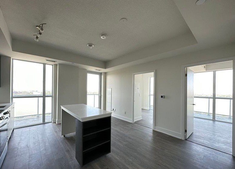 180 Fairview Mall Drive - Photo 16