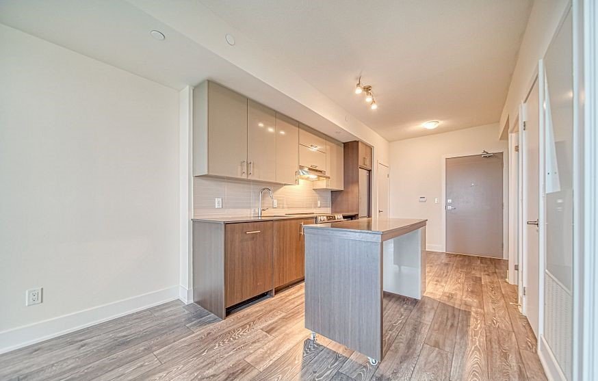 180 Fairview Mall Drive - Photo 2