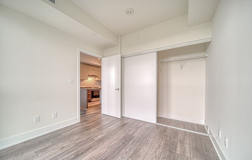 180 Fairview Mall Drive - Photo 23