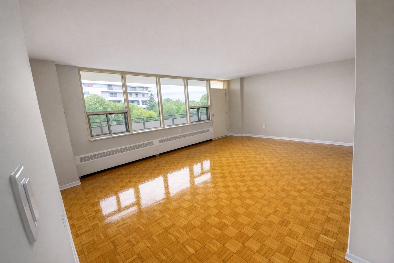 2415 Jane Street - Photo 3