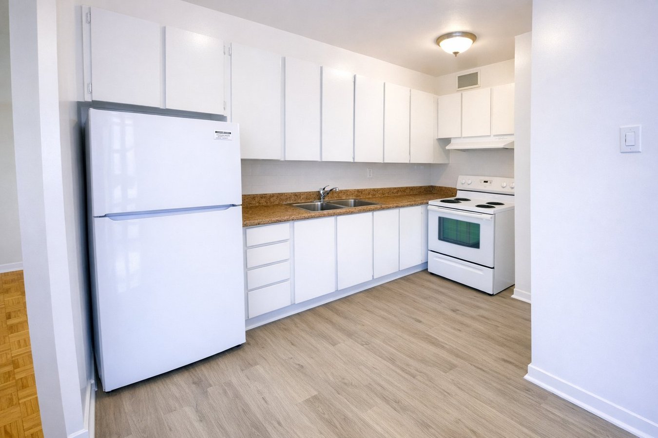 2415 Jane Street - Photo 4