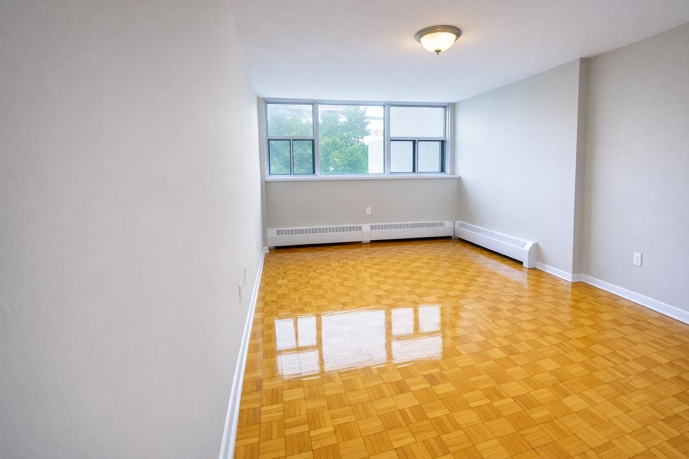 2415 Jane Street - Photo 9