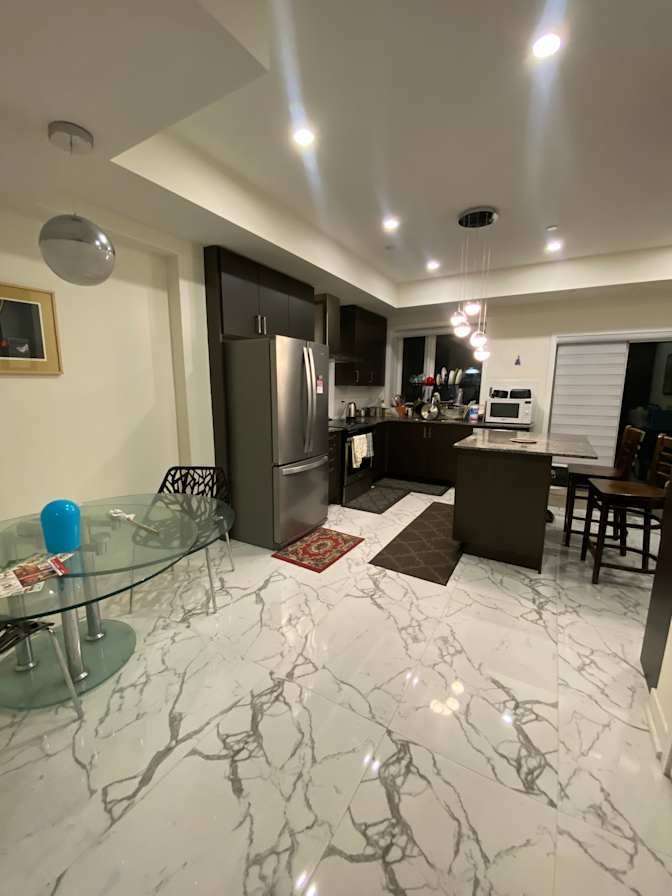 Downsview - Photo 6