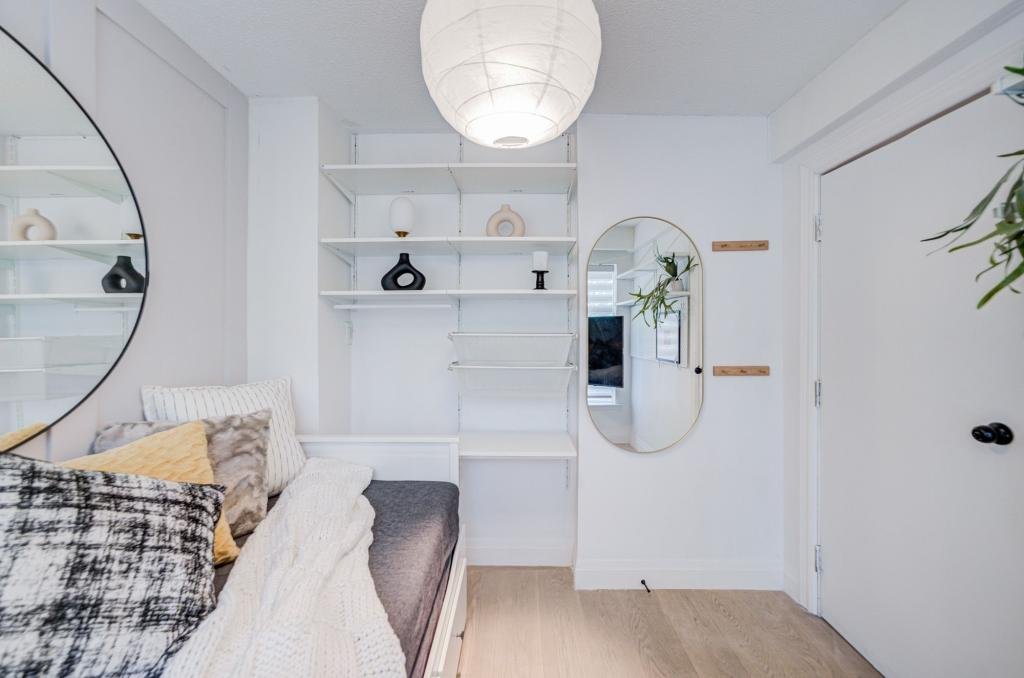 272 McNicoll Avenue - Photo 3