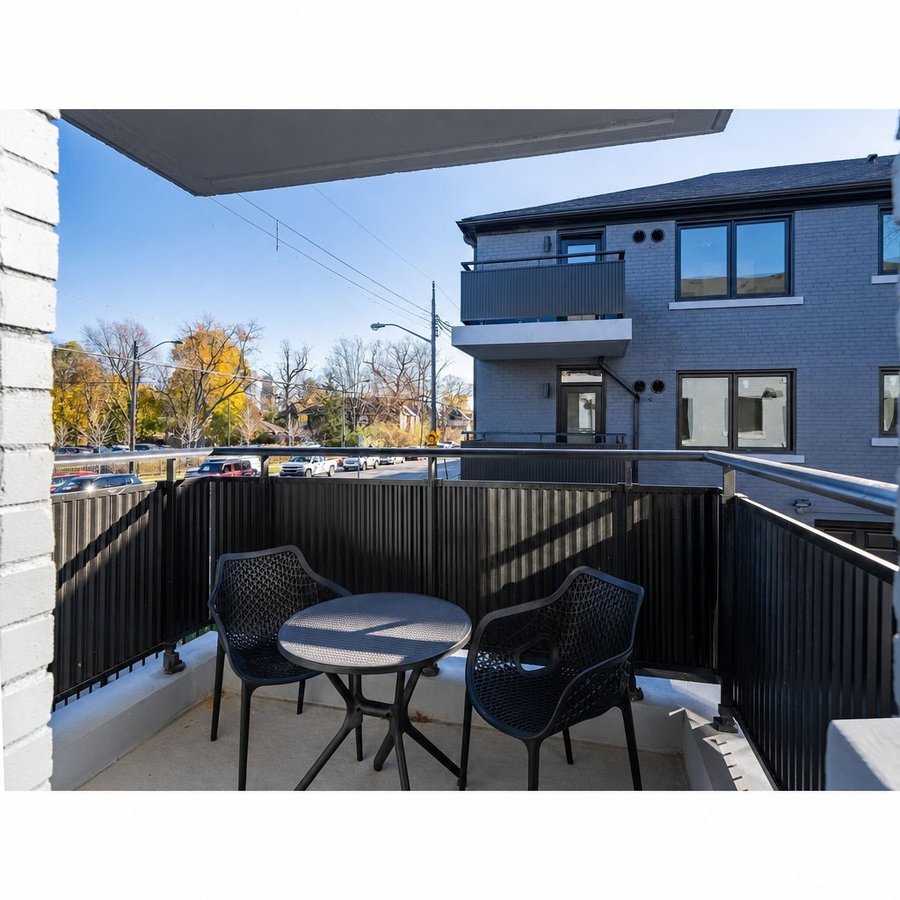1470 Avenue Road - Photo 9