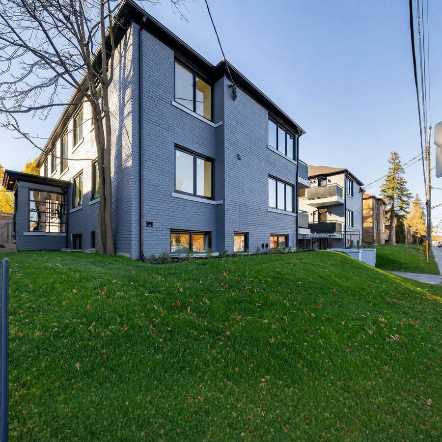 1470 Avenue Road - Photo 10