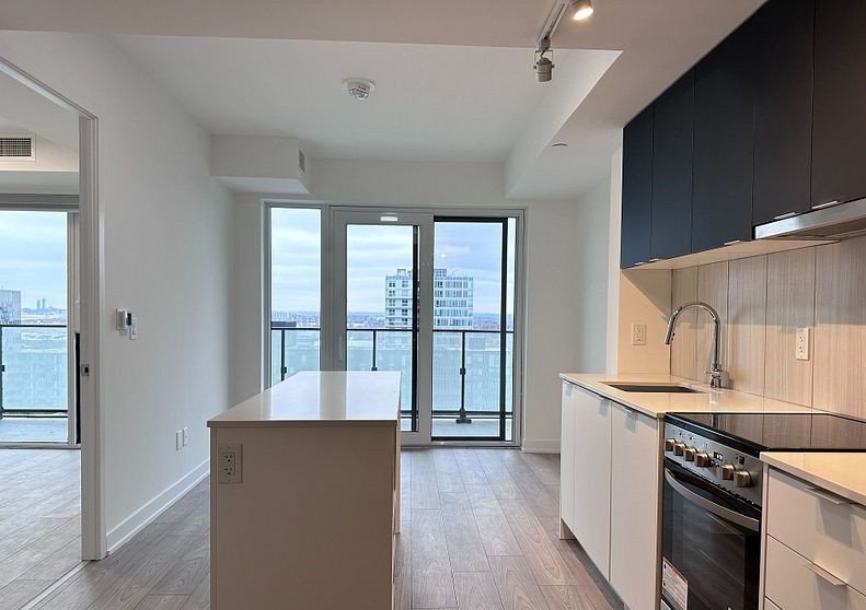 8 Tippett Road - Photo 2