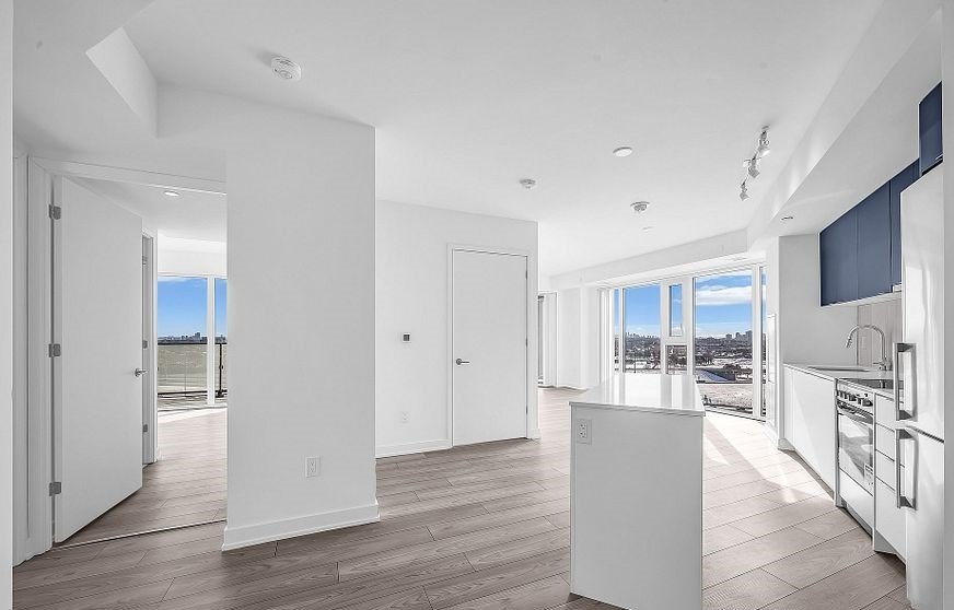 8 Tippett Road - Photo 20