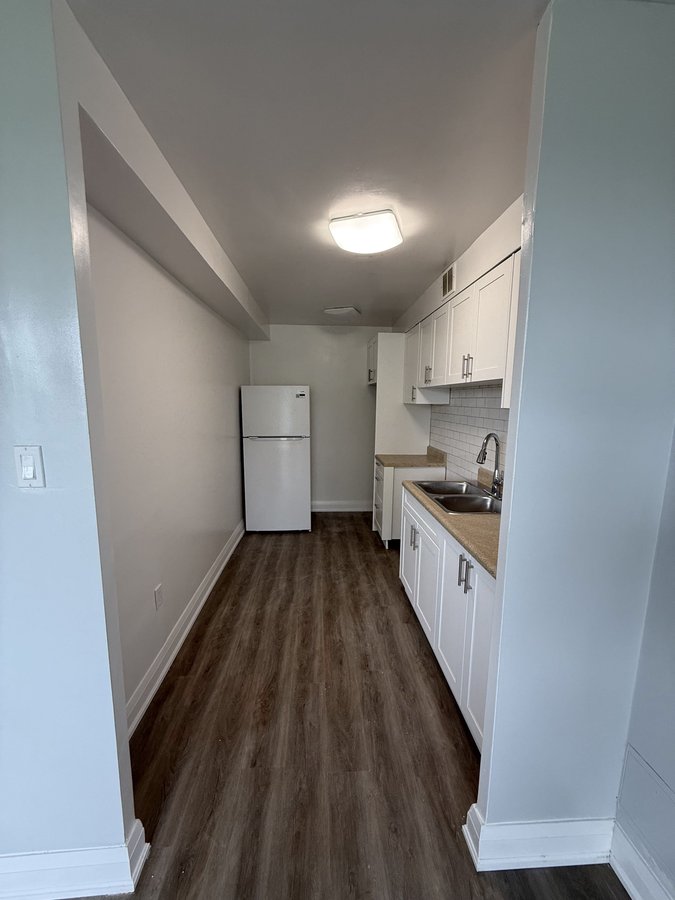 1210 York Mills Road - Photo 2