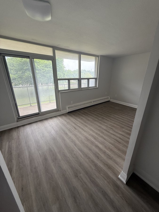 1210 York Mills Road - Photo 3