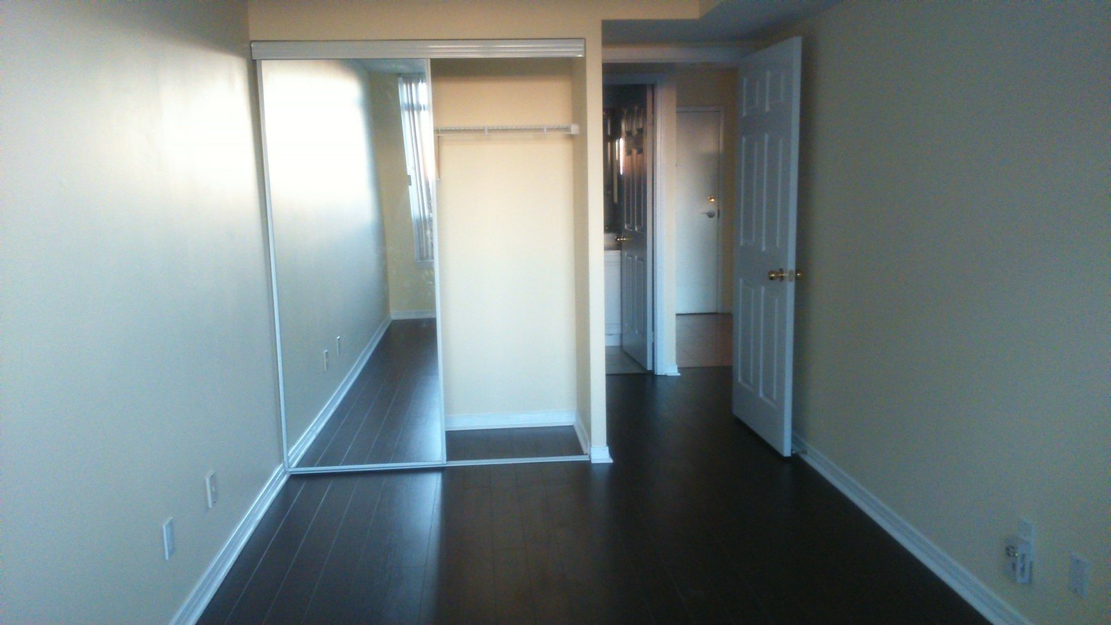 8 Hillcrest Avenue - Photo 3