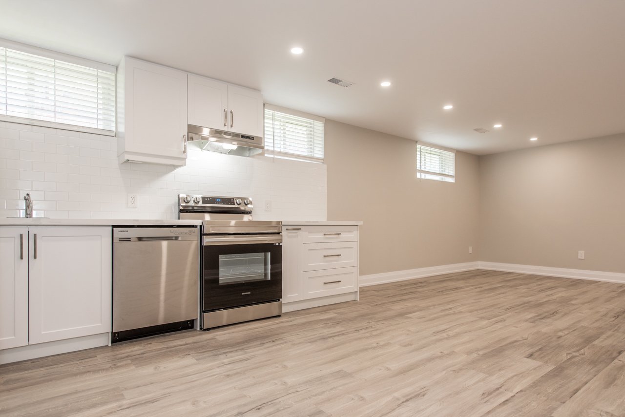 569 Roding Street - Photo 4