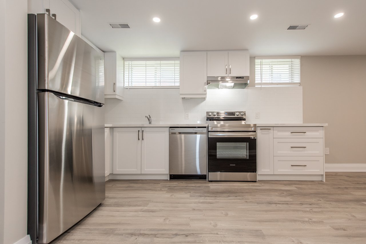 569 Roding Street - Photo 6