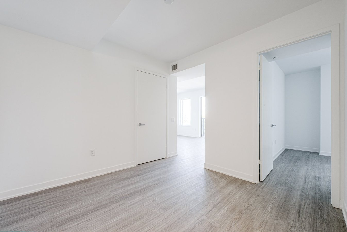 15 David Salomon Drive - Photo 17