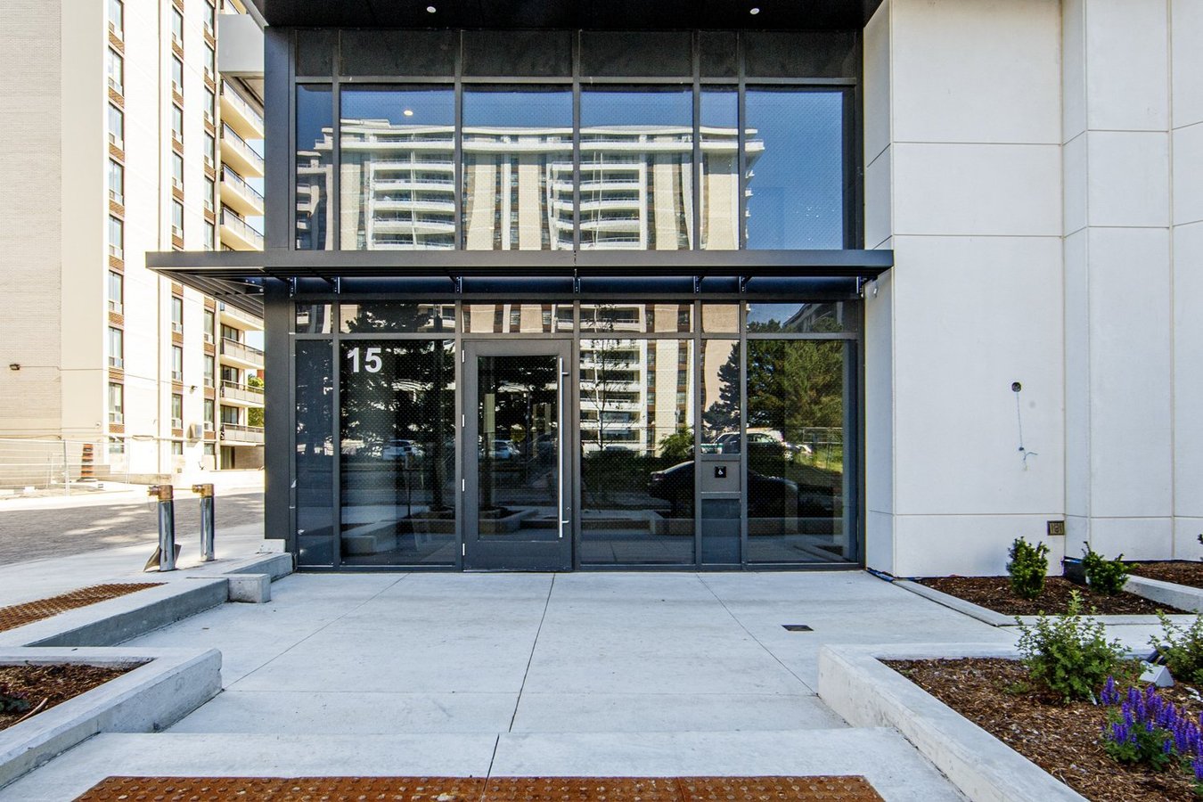 15 David Salomon Drive - Photo 31