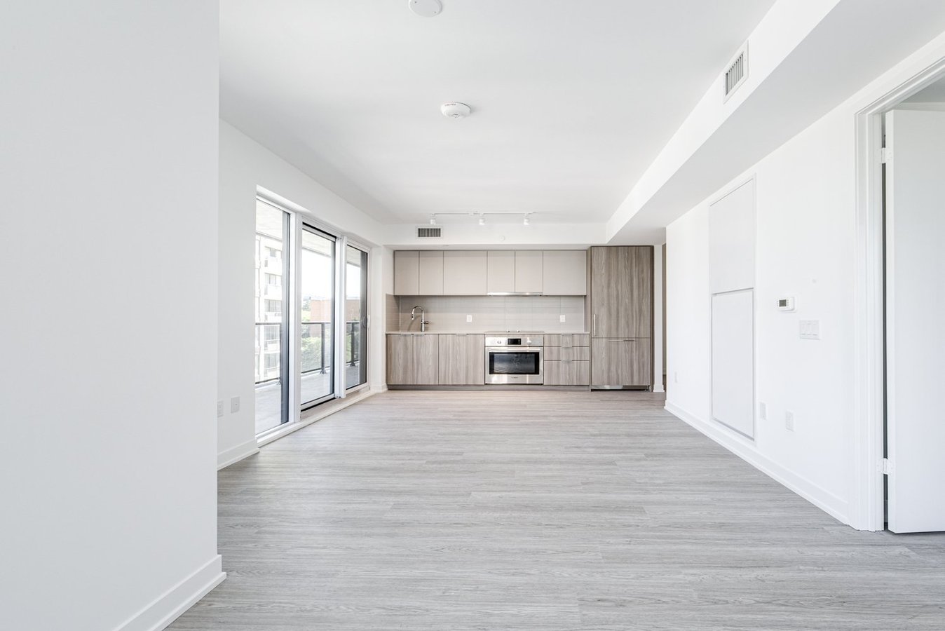 15 David Salomon Drive - Photo 2