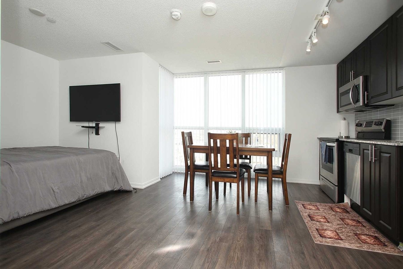 3091 Dufferin Street - Photo 3