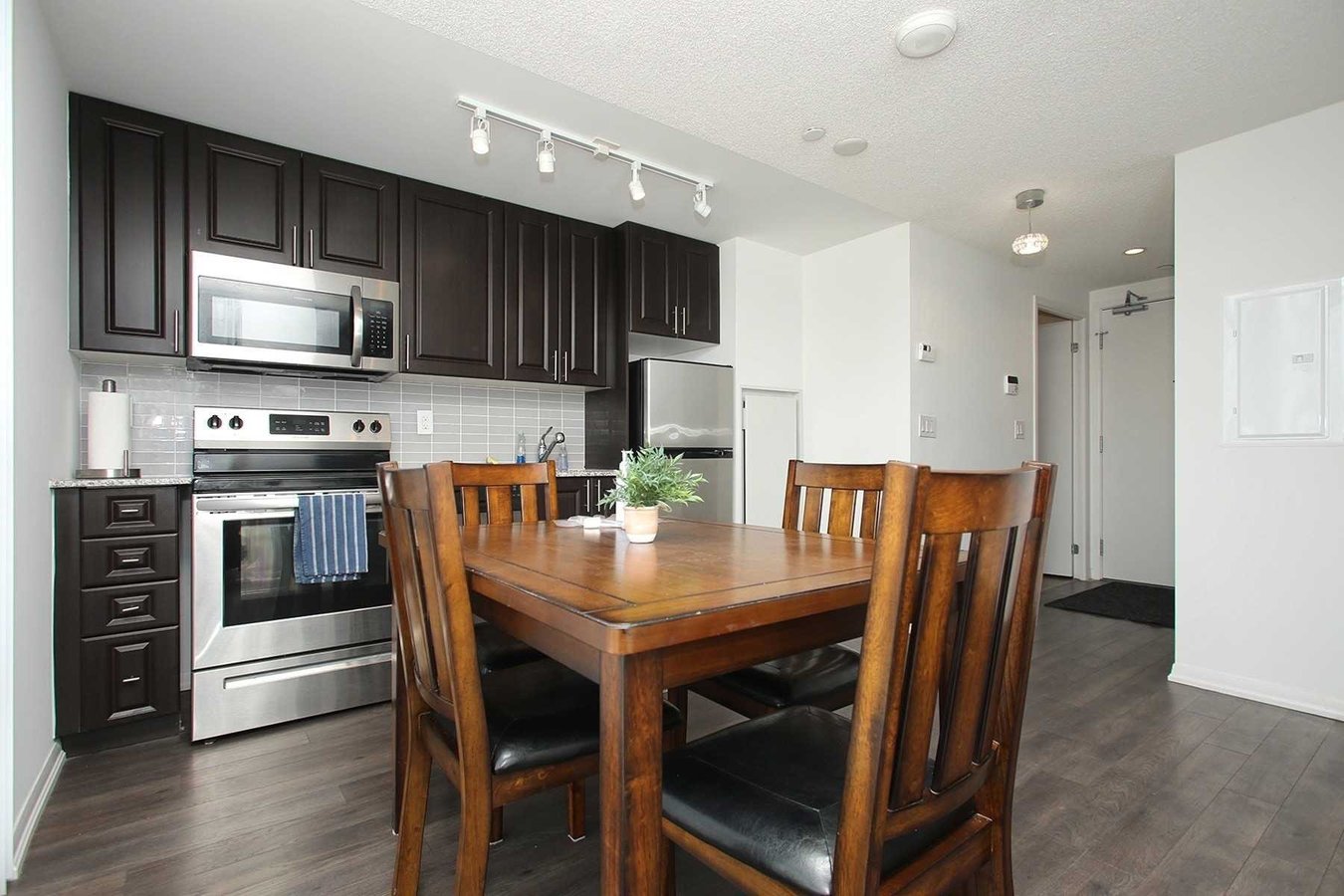 3091 Dufferin Street - Photo 6