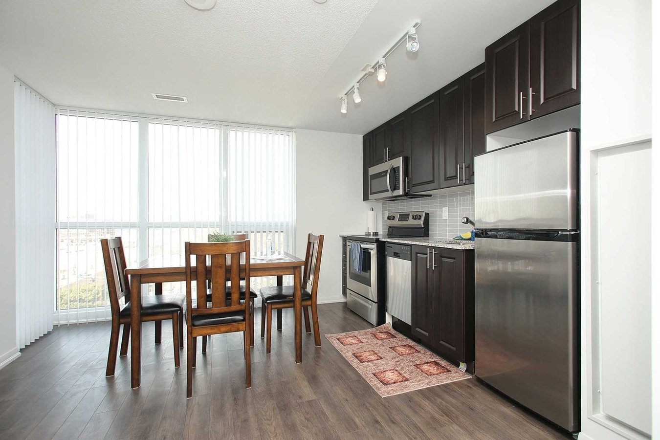 3091 Dufferin Street - Photo 7