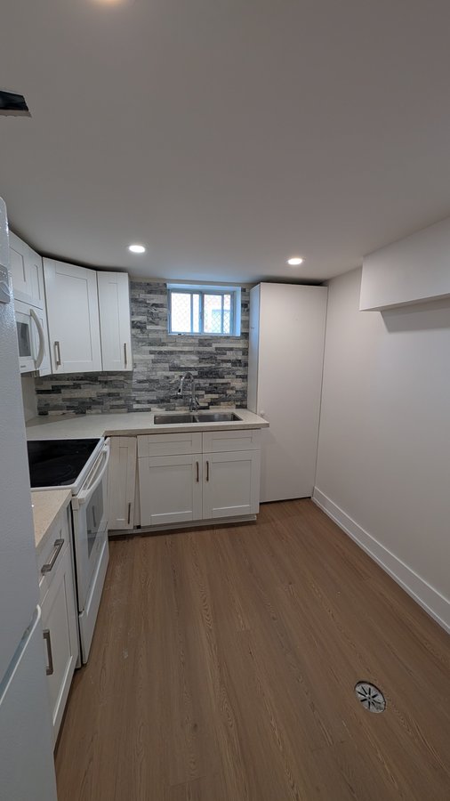 28 Clevedon Street - Photo 2