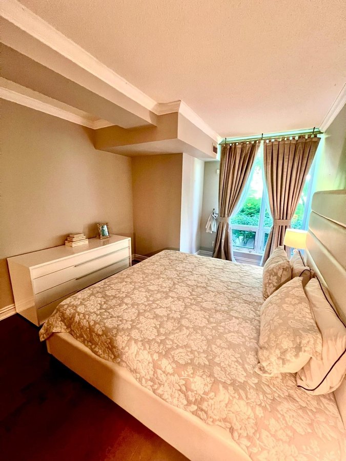 38 William Carson Crescent - Photo 2