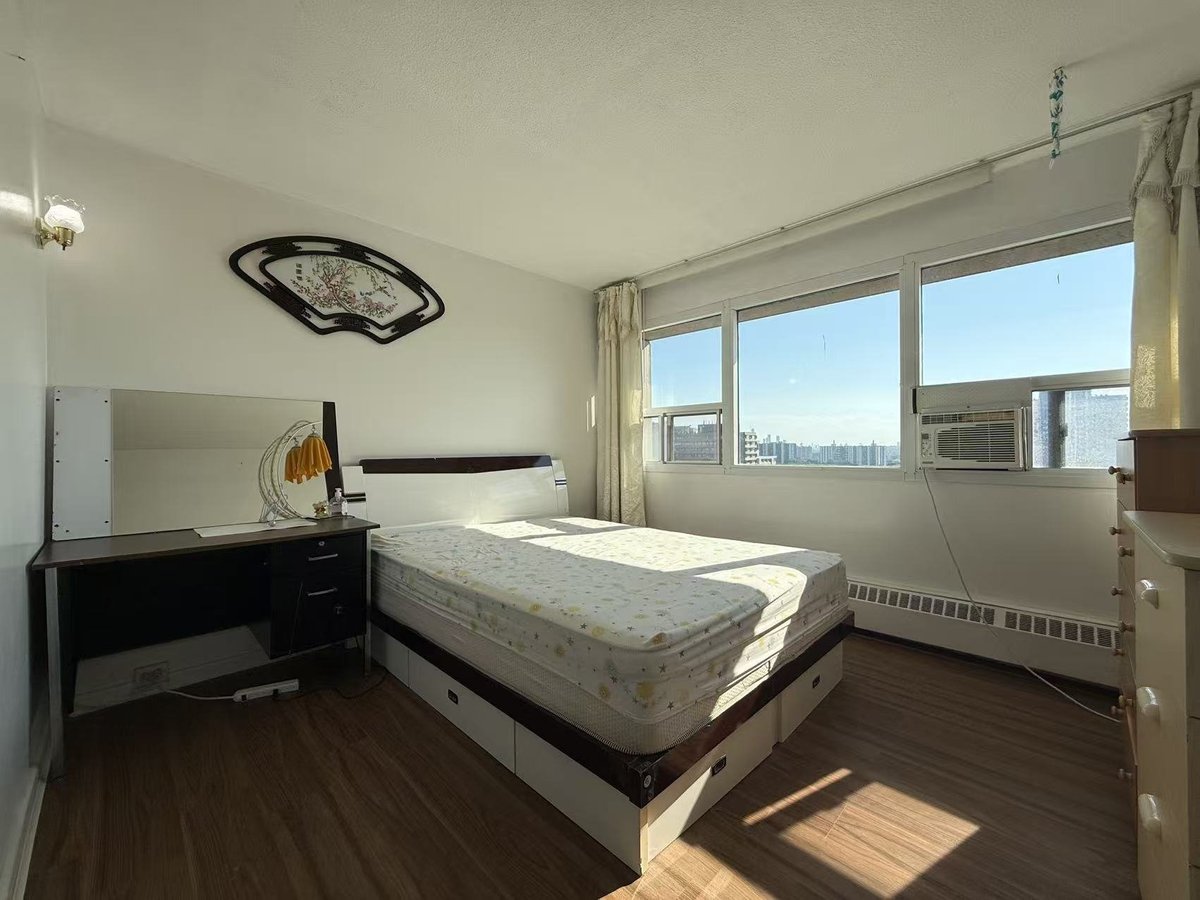 100 Leeward Glenway - Photo 1