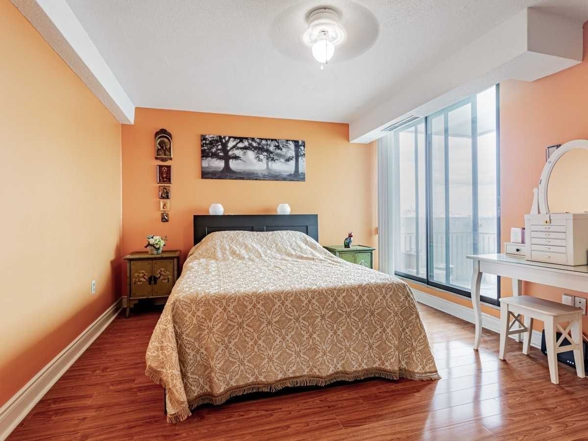150 Neptune Drive - Photo 12
