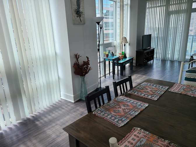 Norton Avenue - Photo 11