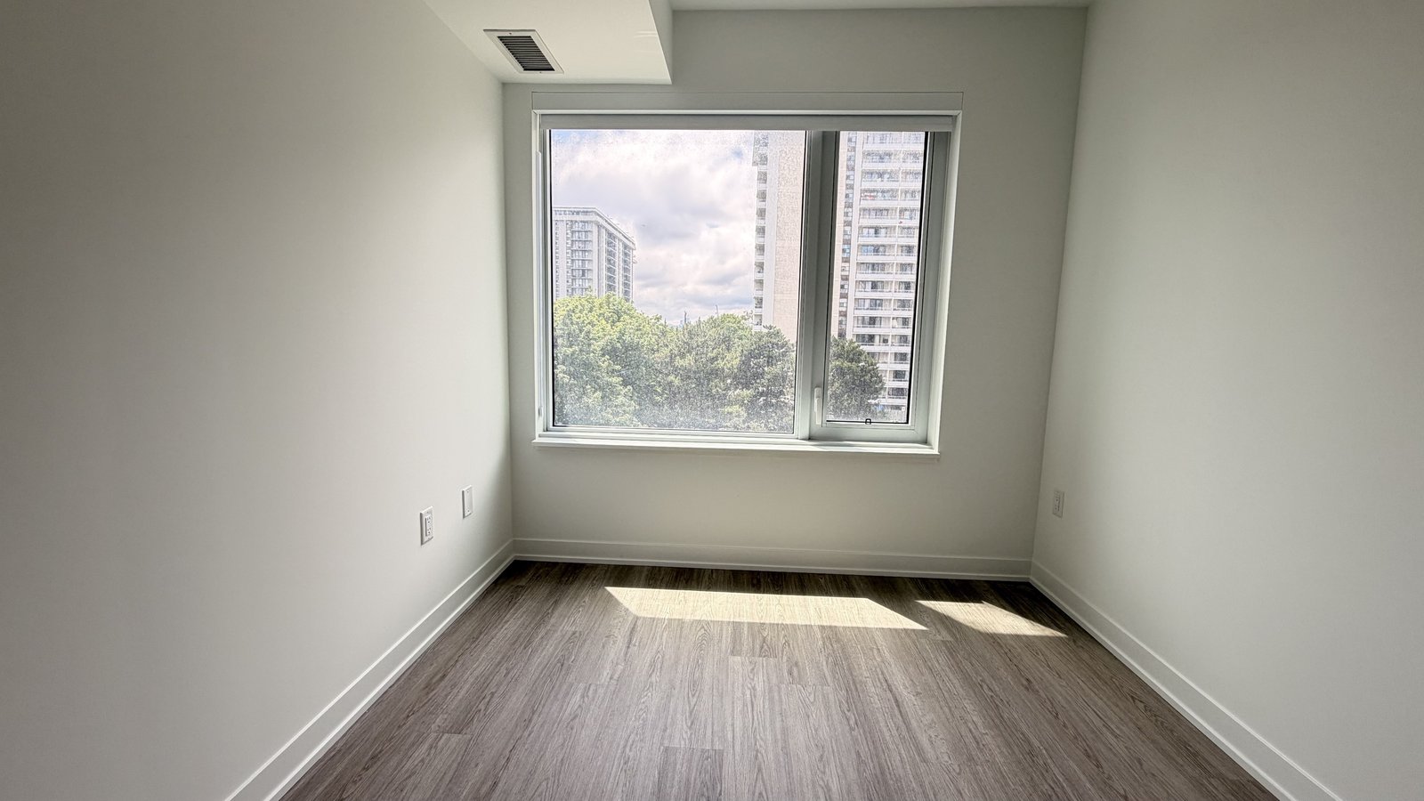 15 David Salomon Drive - Photo 1