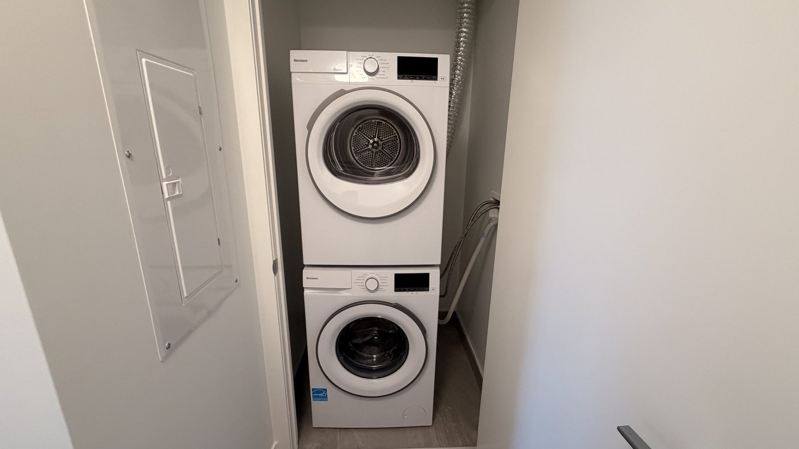 15 David Salomon Drive - Photo 25