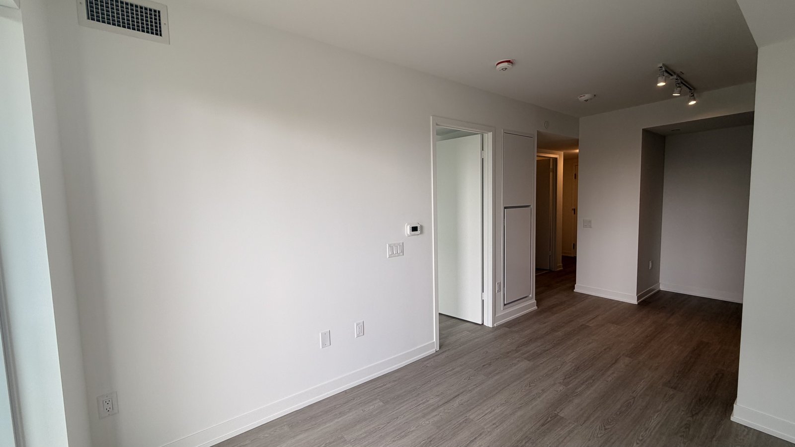 15 David Salomon Drive - Photo 33