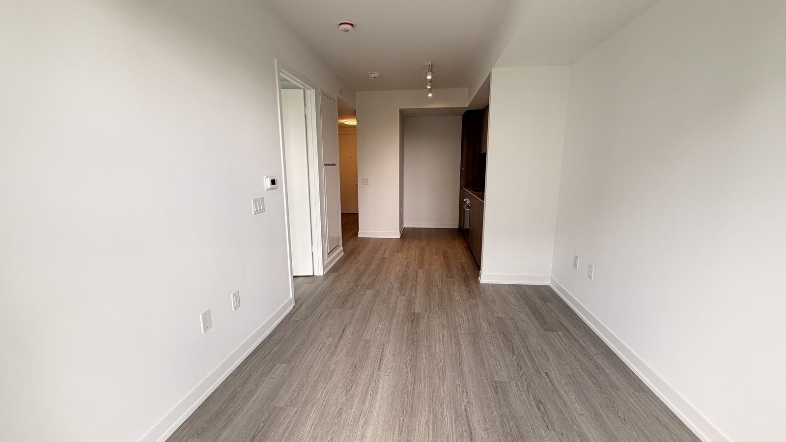 15 David Salomon Drive - Photo 35