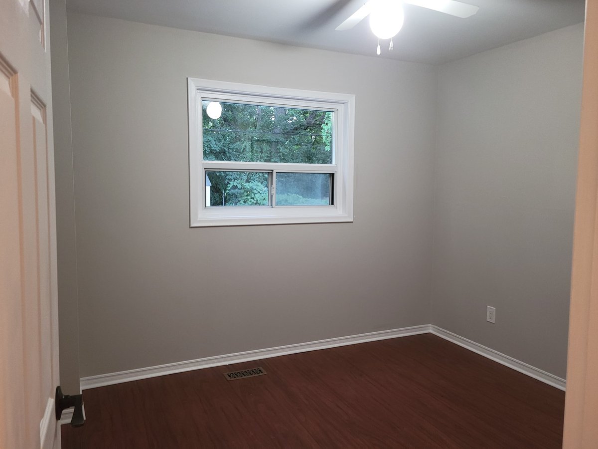 92 Billington Crescent - Photo 4