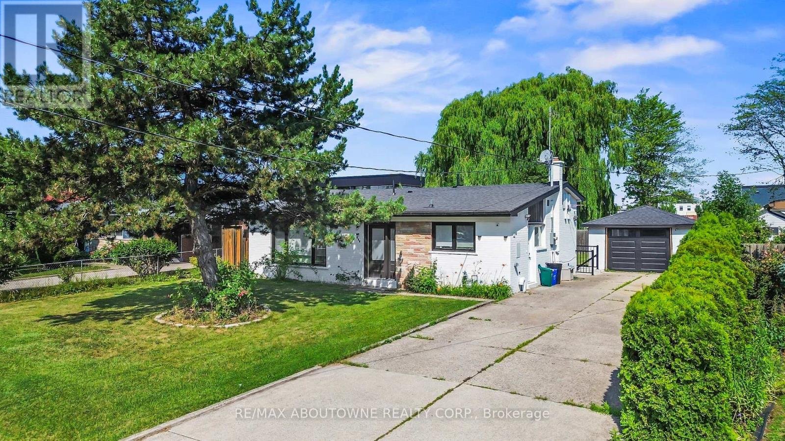 LOWER - 523 PINEGROVE ROAD - Photo 1